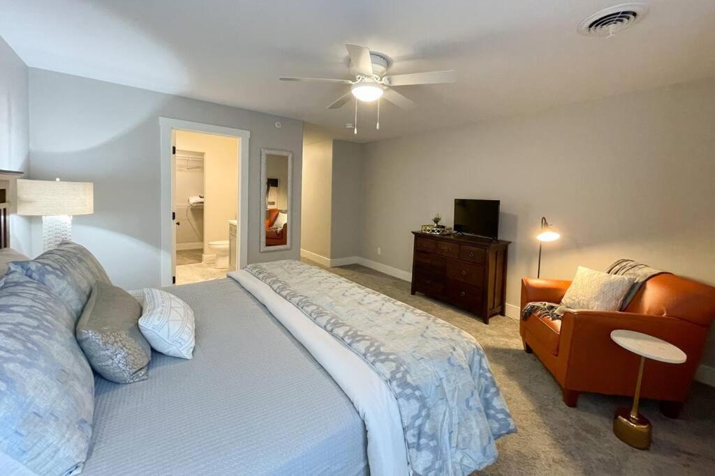 New Beautiful 3 Bedroom Condo In Bettendorf Exterior photo